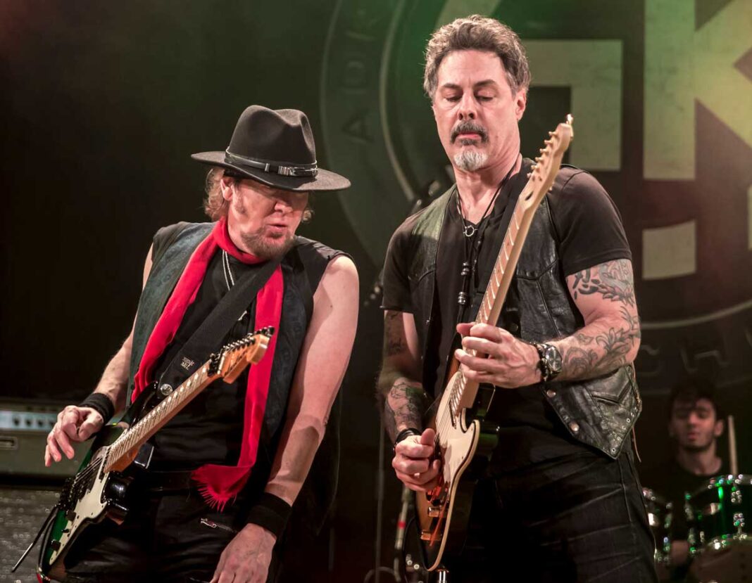 Smith/Kotzen, Islington Assembly Hall. Photo: Robert Sutton/MetalTalk