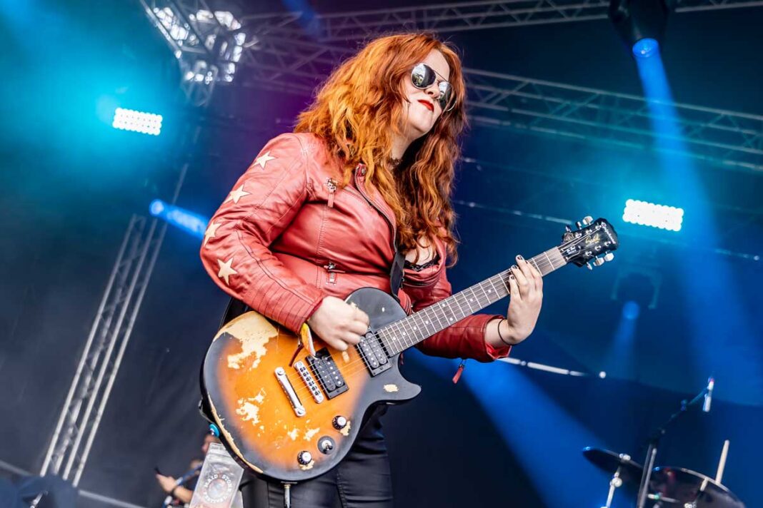 Beth Blade & The Beautiful Disasters - Maid Of Stone Festival 2025. Photo: Robert Sutton/MetalTalk