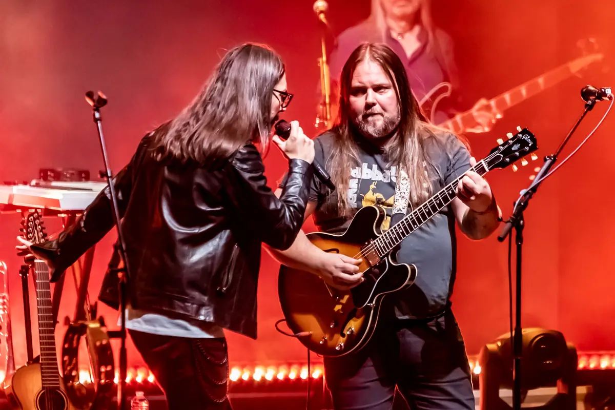 Big Big Train - O2 Shepherds Bush Empire - 17 October 2026 Photo Robert SuttonMetalTalk | MetalTalk - Heavy Metal News Reviews and Interviews Big Big Train - O2 Shepherd's Bush Empire - 17 October 2026. Photo: Robert Sutton/MetalTalk